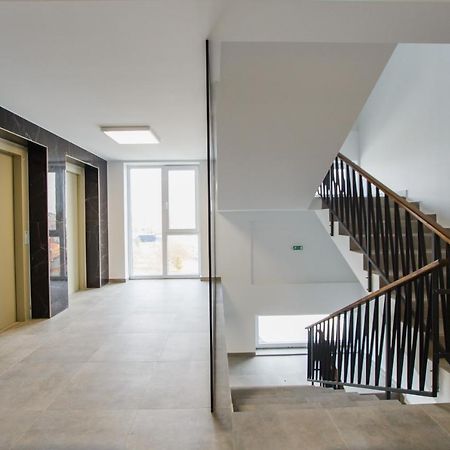 Trio Orange Apartment Oradea Luaran gambar