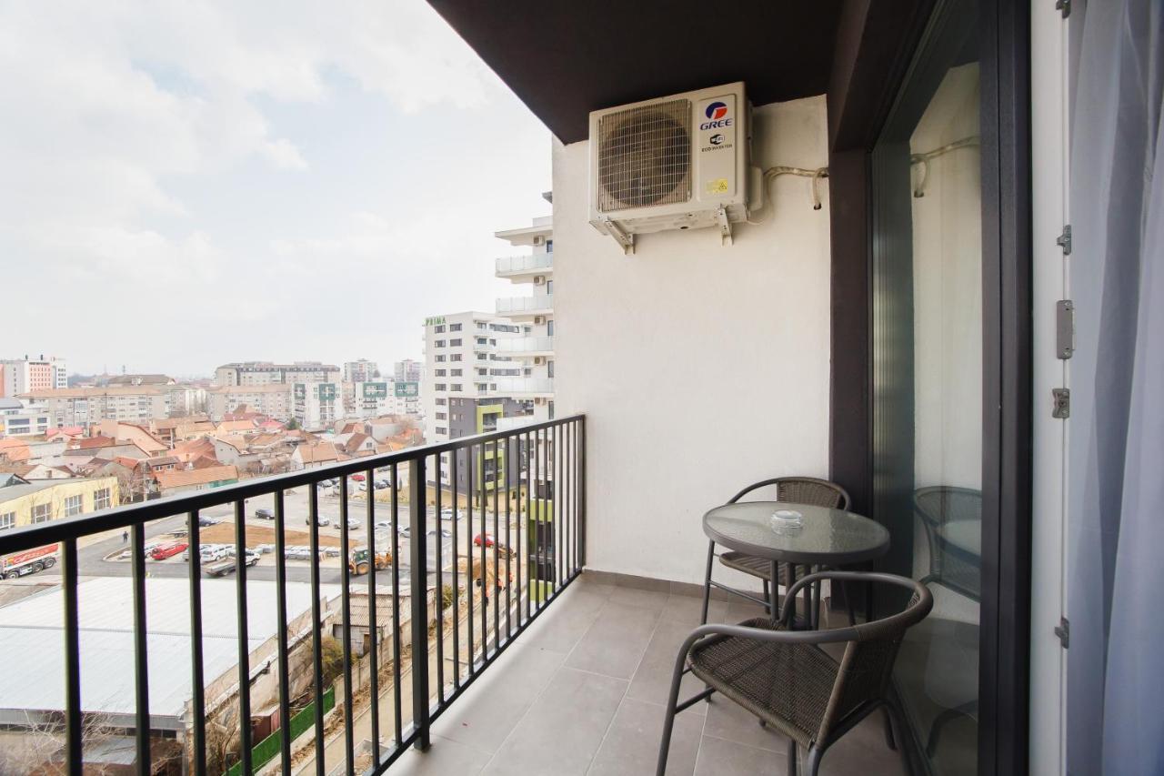 Trio Orange Apartment Oradea Luaran gambar