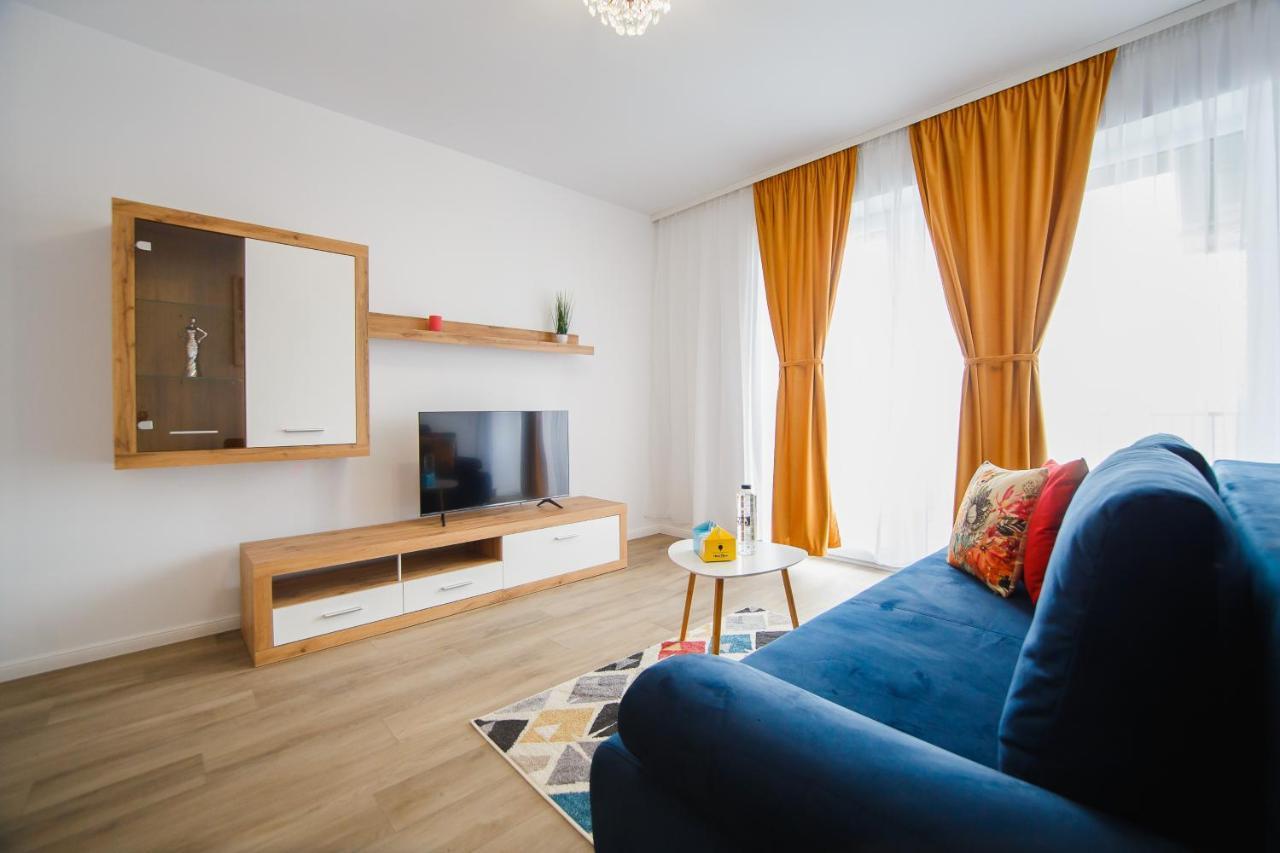 Trio Orange Apartment Oradea Luaran gambar