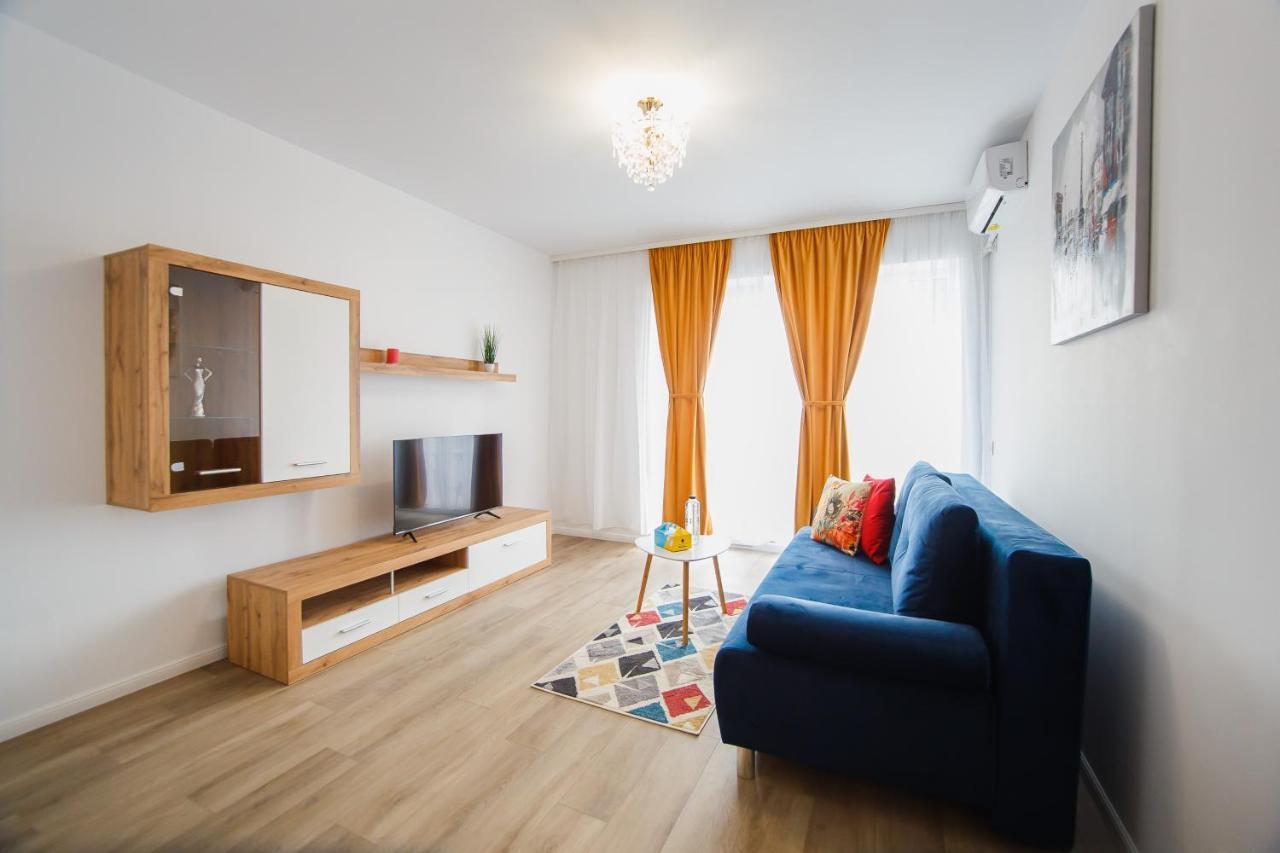 Trio Orange Apartment Oradea Luaran gambar